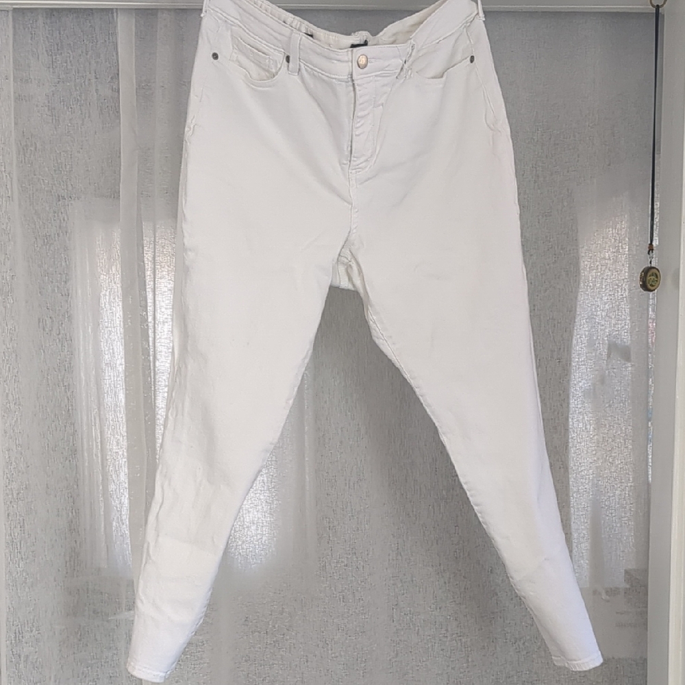 Women's White Jeans